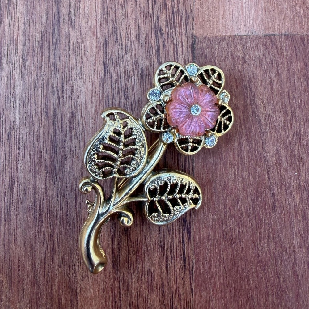 Vintage Gold Tone Pink Flower Brooch Cottage Core Filigree Floral Pin Accessory